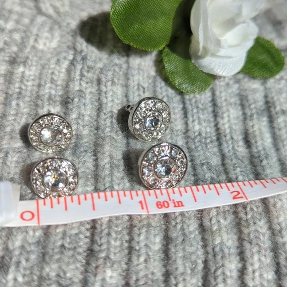 2 Pairs New Elegant Round Diamante CZ Silver Stud Earrings Stud Pierced - Picture 7 of 9